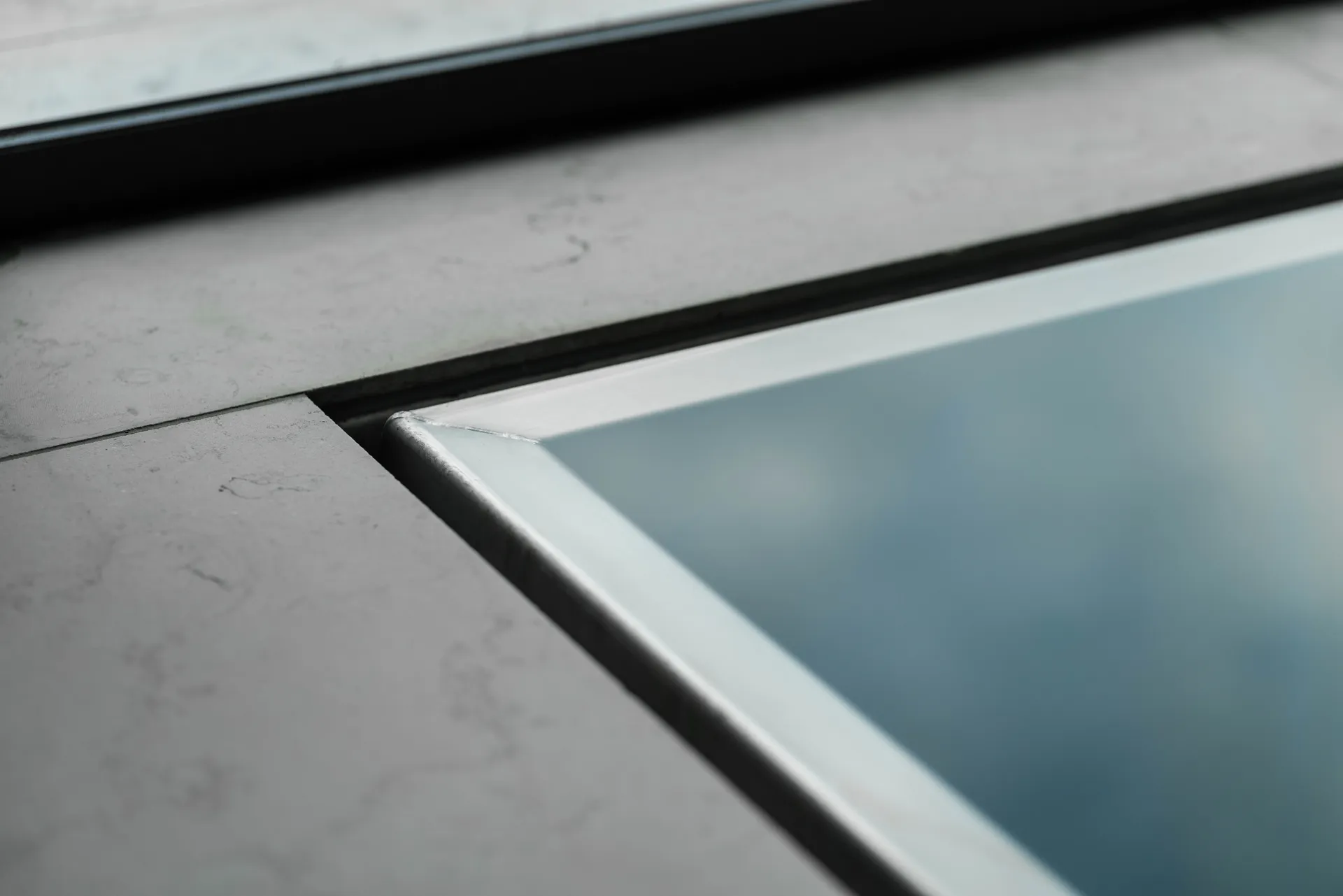 En kant av en stålpool från projektet Kalmar