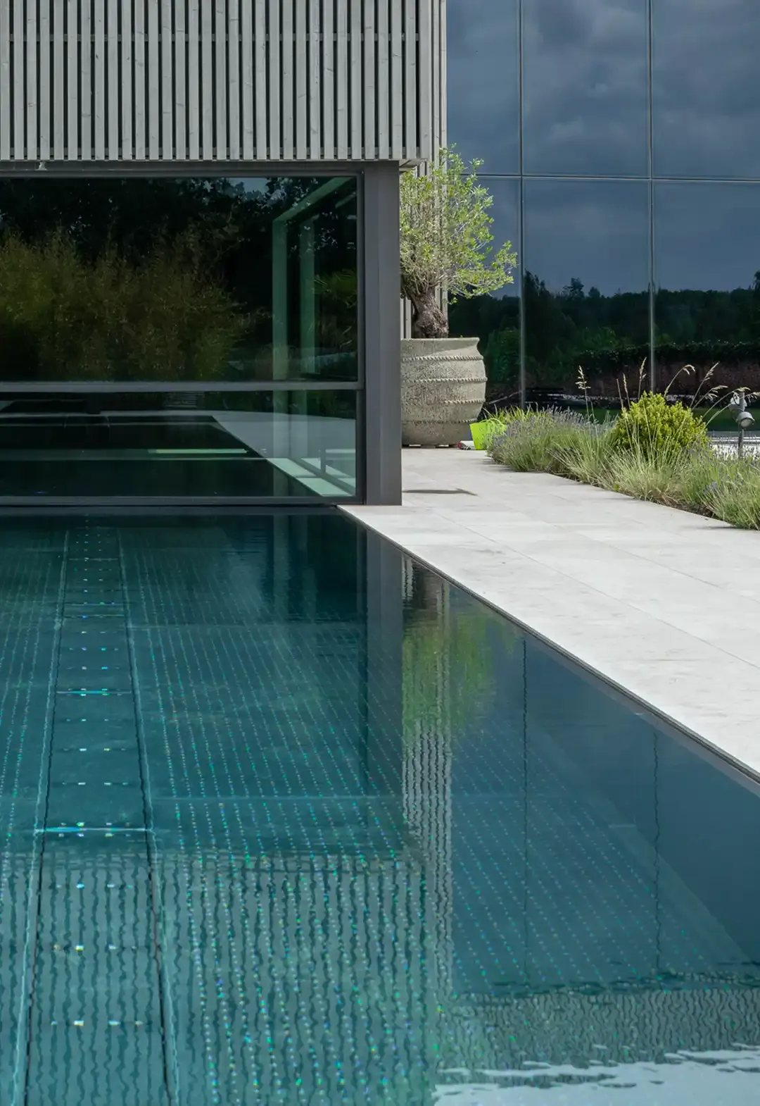 Infinitypool i rostfritt stål